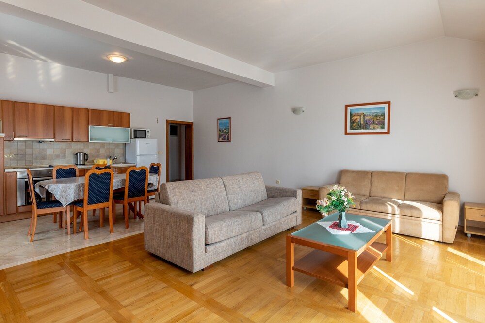 Apartments Zaton Bay