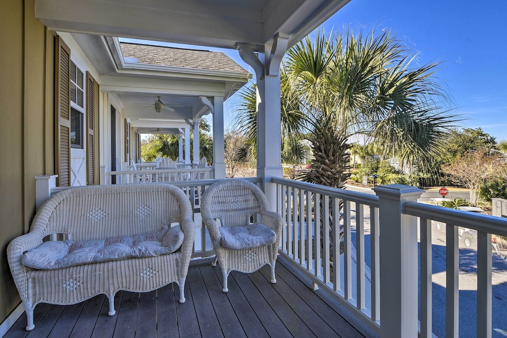 Resort Perks and Pools Townhome By Barefoot Landing - photo 2
