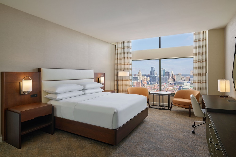 Sheraton Kansas City Hotel at Crown Center - photo 19