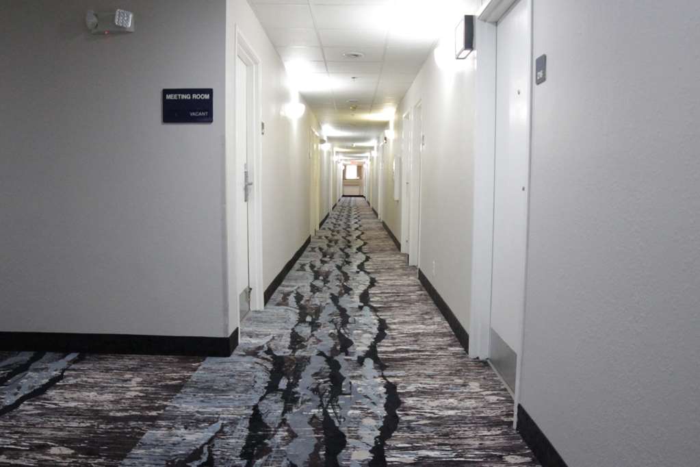 Americas Best Value Inn & Suites Jackson TN - photo 6
