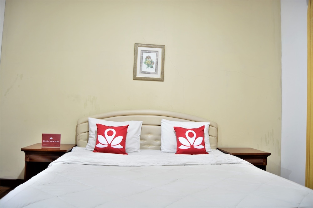 ZEN Rooms Basic Cipanas Km.78 - carbon neutral hotel in Cianjur