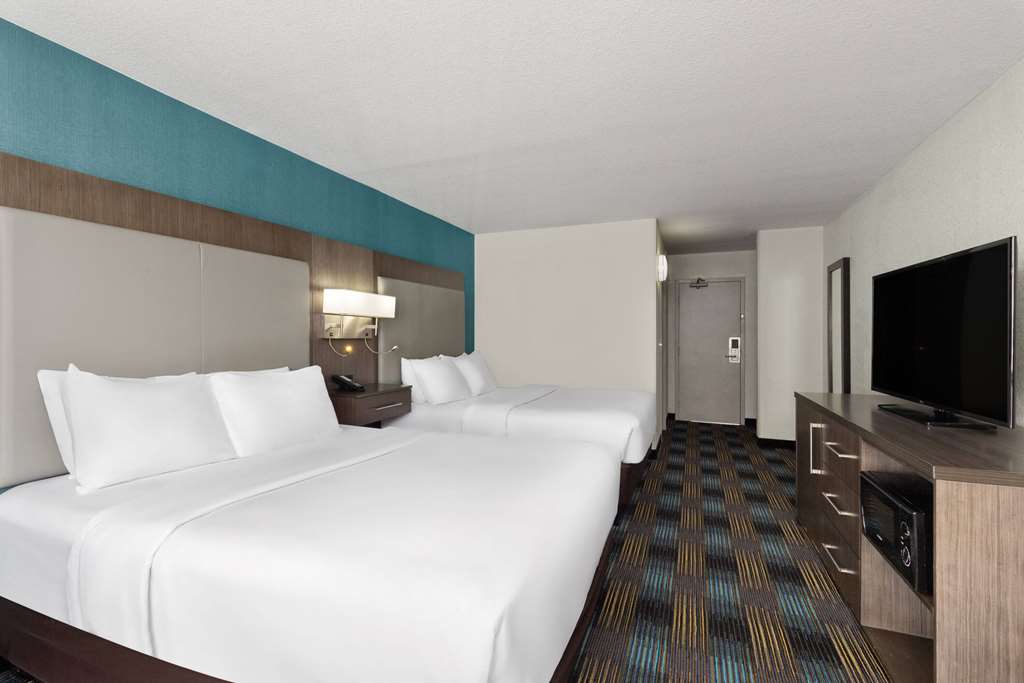 SureStay Plus Hotel by Best Western Kansas City Northeast - photo 22