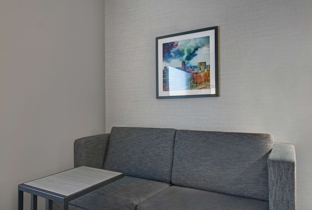 Hampton Inn & Suites Syracuse Dewitt - photo 26