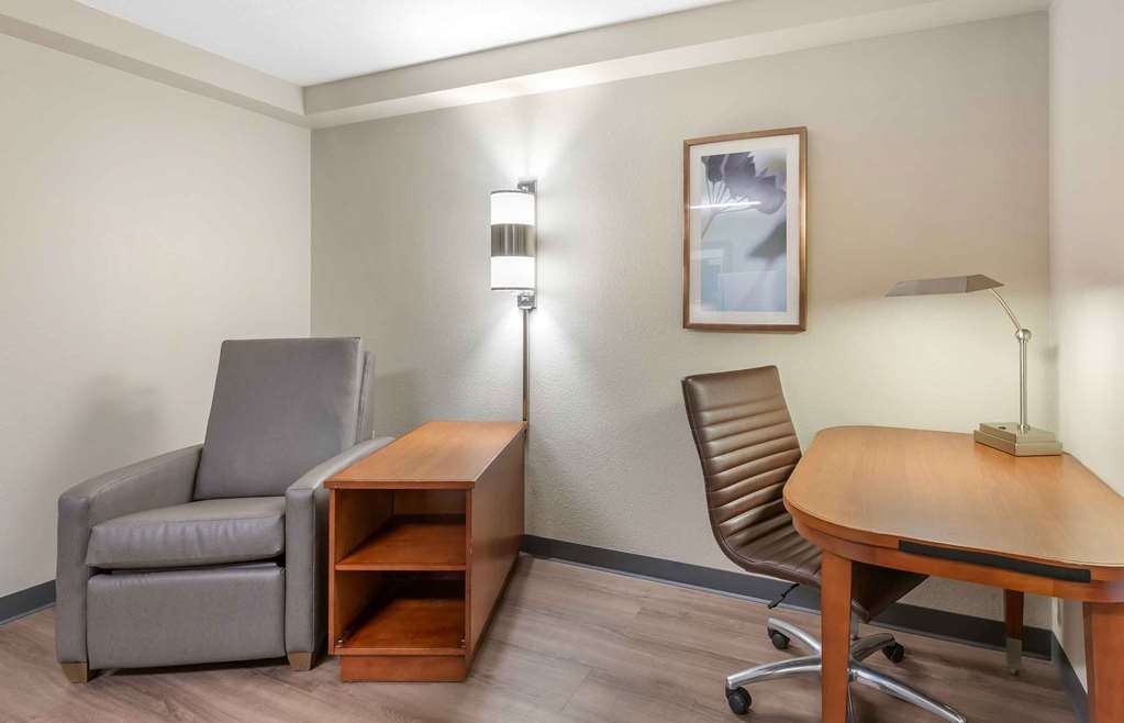 Extended Stay America Premier Suites Pittsburgh Cranberry I 76 - photo 12