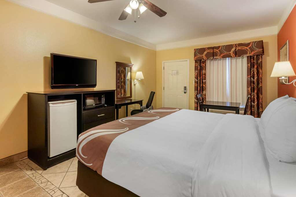 Quality Inn & Suites at The Outlets Mercedes Weslaco - photo 17