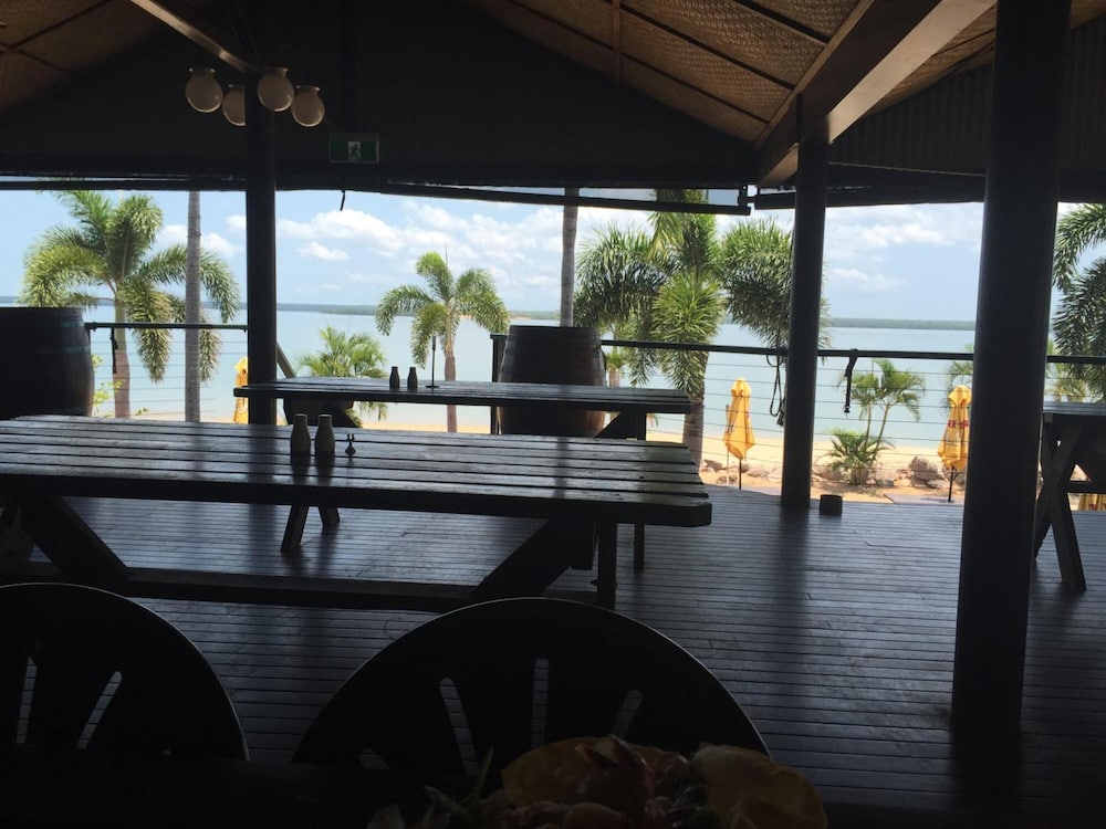 Crab Claw Island - carbon neutral hotel in Darwin
