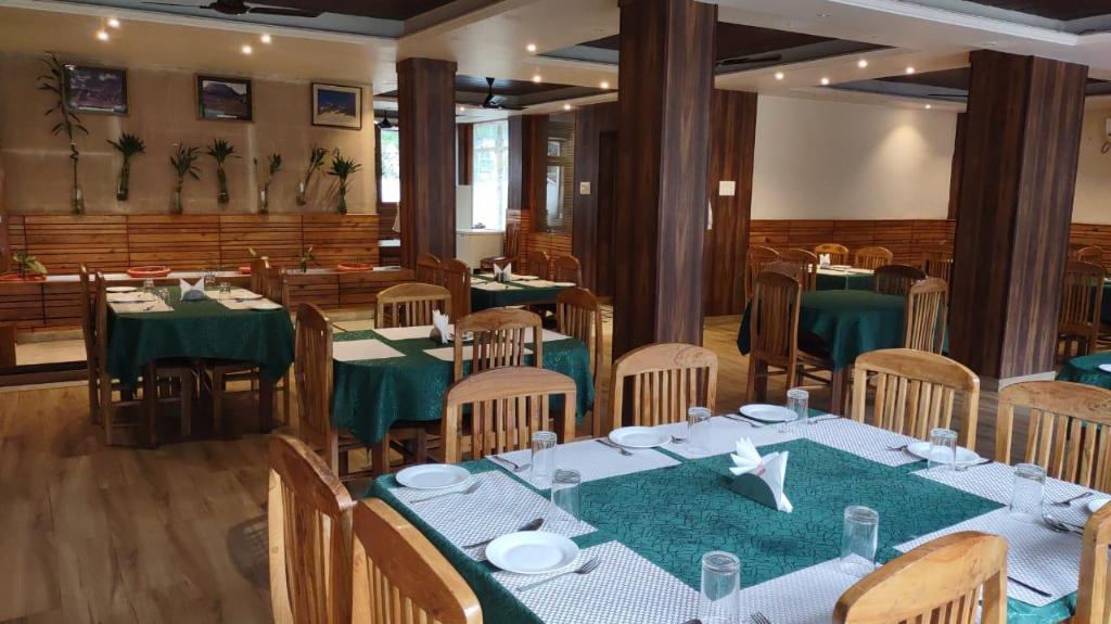 Mahesh Hotel & Restaurant — Rampur — photo 2