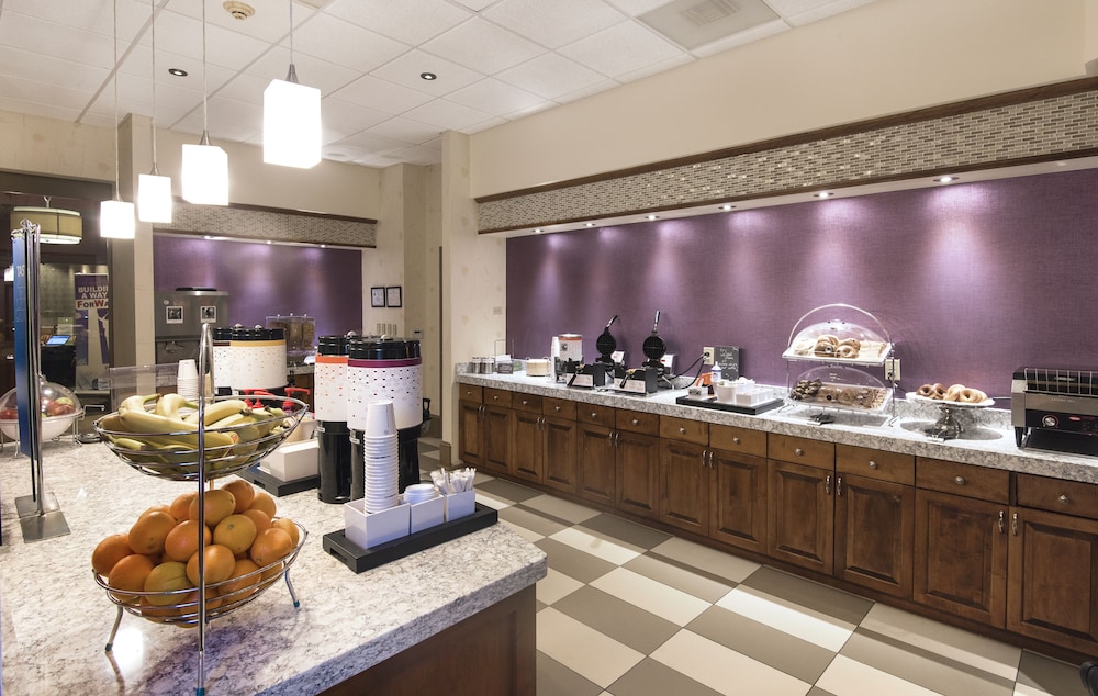 Hampton Inn & Suites Raleigh Durham Airport Brier Creek - photo 22
