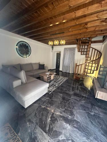 Ariadni — 4-Star Luxury Hotel in Kalloni, Greece