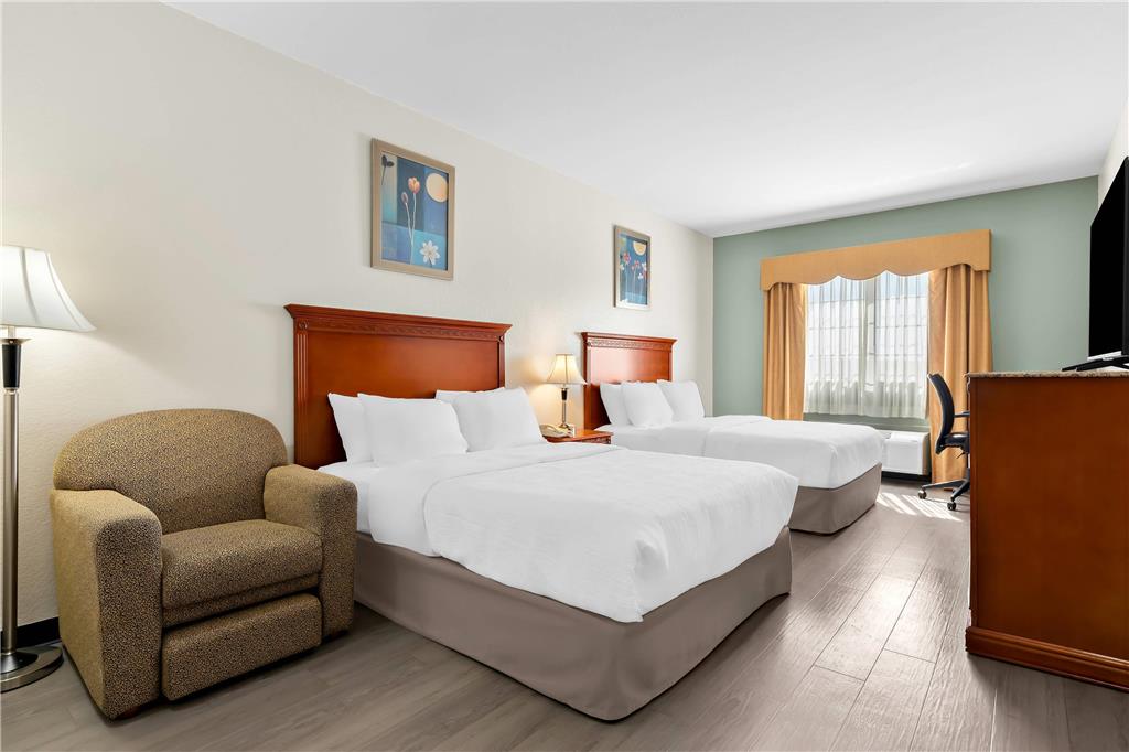 Quality Inn & Suites McAlester on Hwy 69 - photo 2