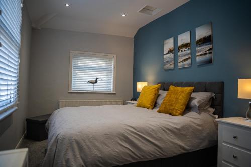 Castle view apartments flat two