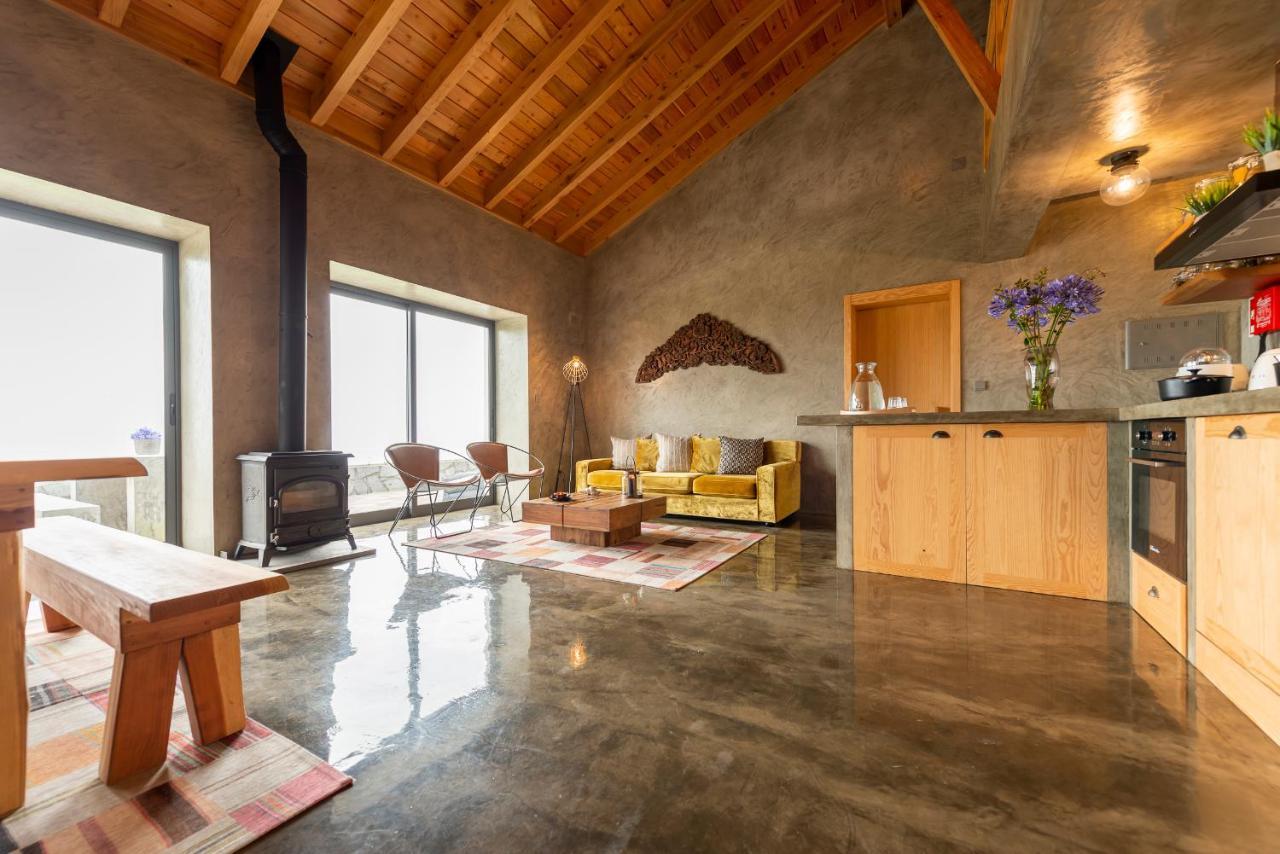 Rosa Chá in Sao Roque Do Pico, Portugal