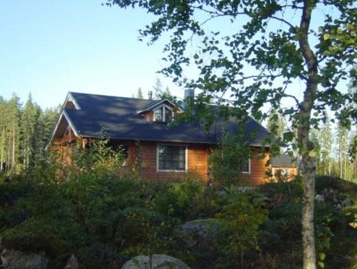 Mesikammen in Aehtaeri, Finland