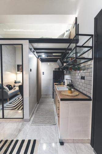 112 Downtown Loft - carbon neutral hotel in Volos