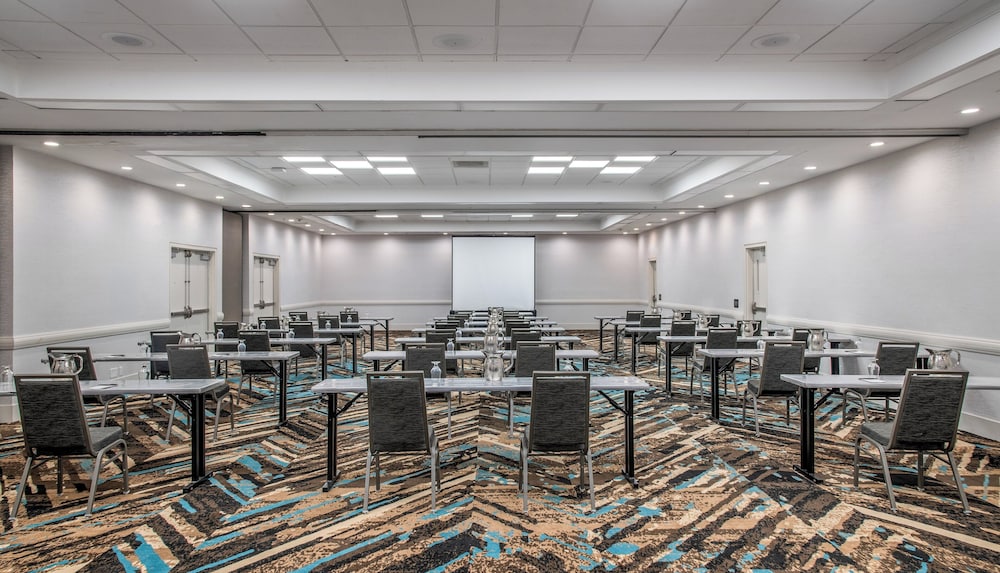 Staybridge Suites Oxnard River Ridge by IHG - photo 63