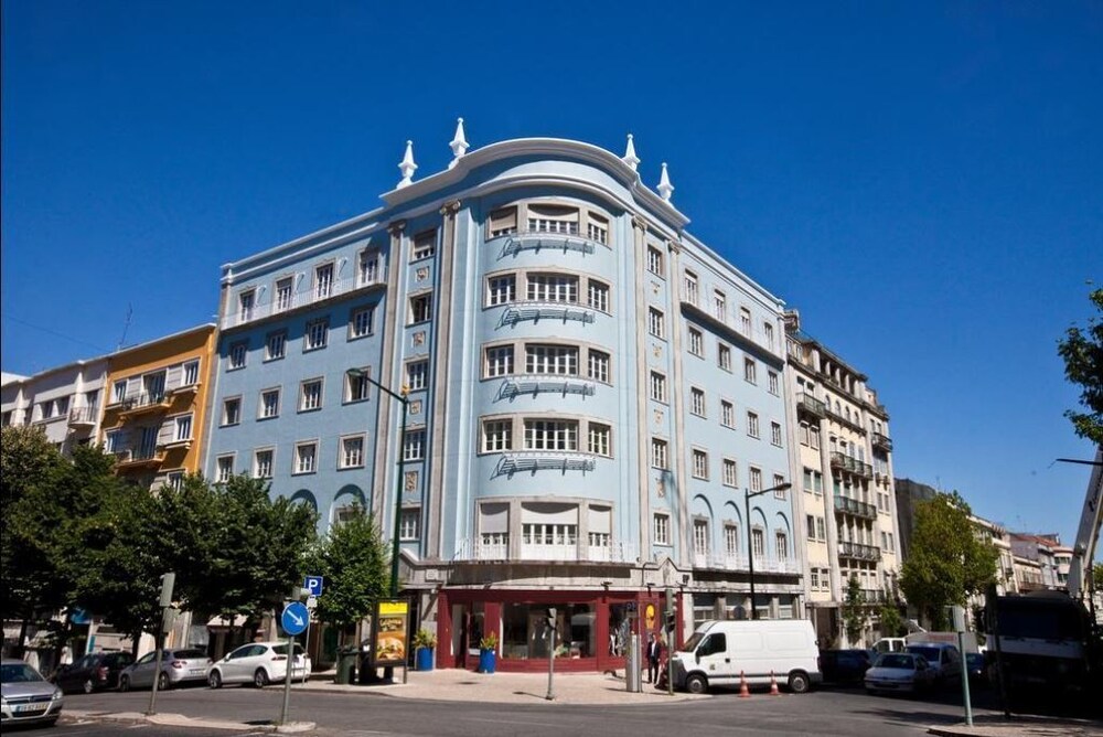 Tagus Royal Residence Hostel