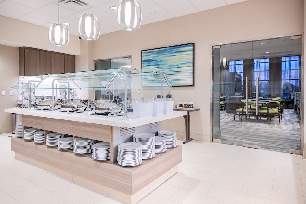 Fairfield Inn & Suites by Marriott San Jose North Silicon Valley - photo 35