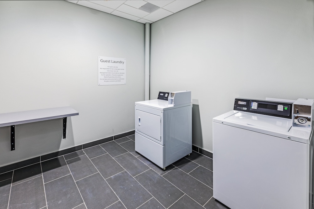 Holiday Inn Express & Suites Houston SW Rosenberg by IHG - photo 18