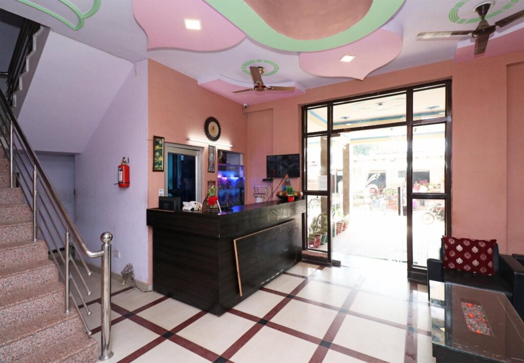 Hotel Taj Paradise - last minute hotel in Agra