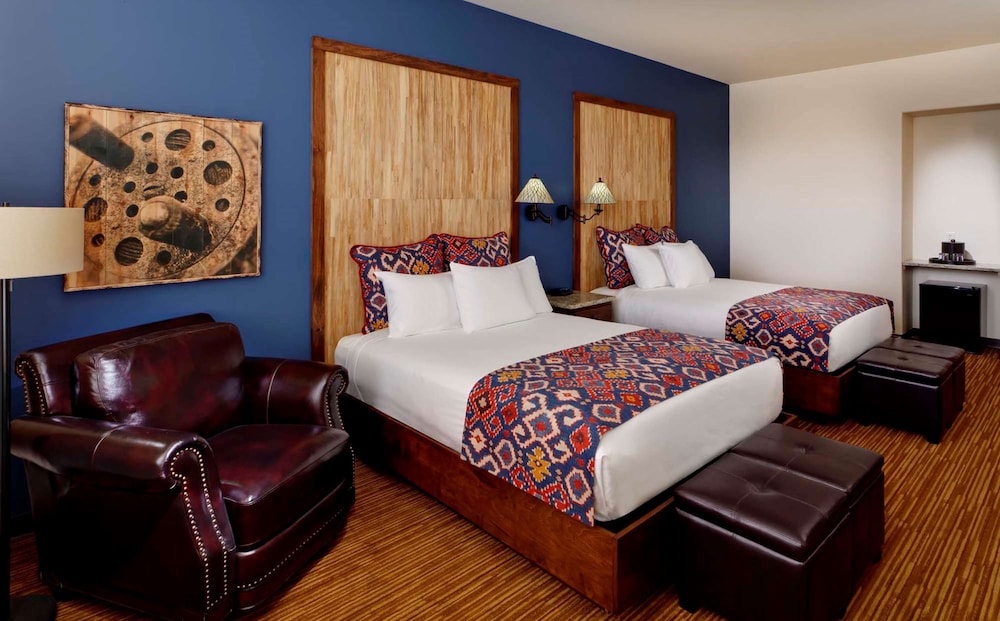 Tailwater Lodge Altmar Tapestry Collection by Hilton - photo 12
