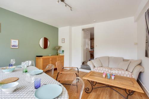 A proximite des plages et commerces de Dinard in Dinard, France