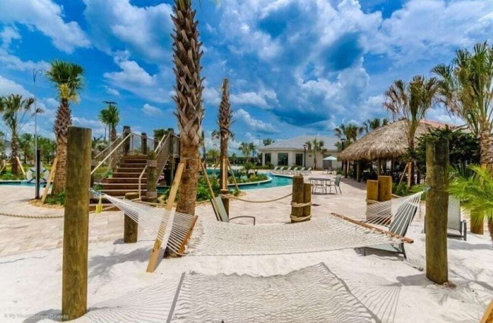 Gorgeous 6 Bedroom 5 Bath Pool Home in Story Lake Resort — 4-Star Luxury Hotel in Kissimmee, United States