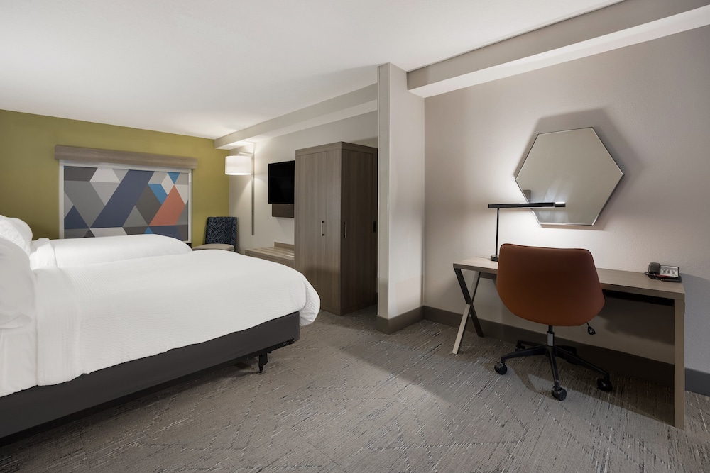 Holiday Inn Express Hotel & Suites PERRY by IHG - photo 21