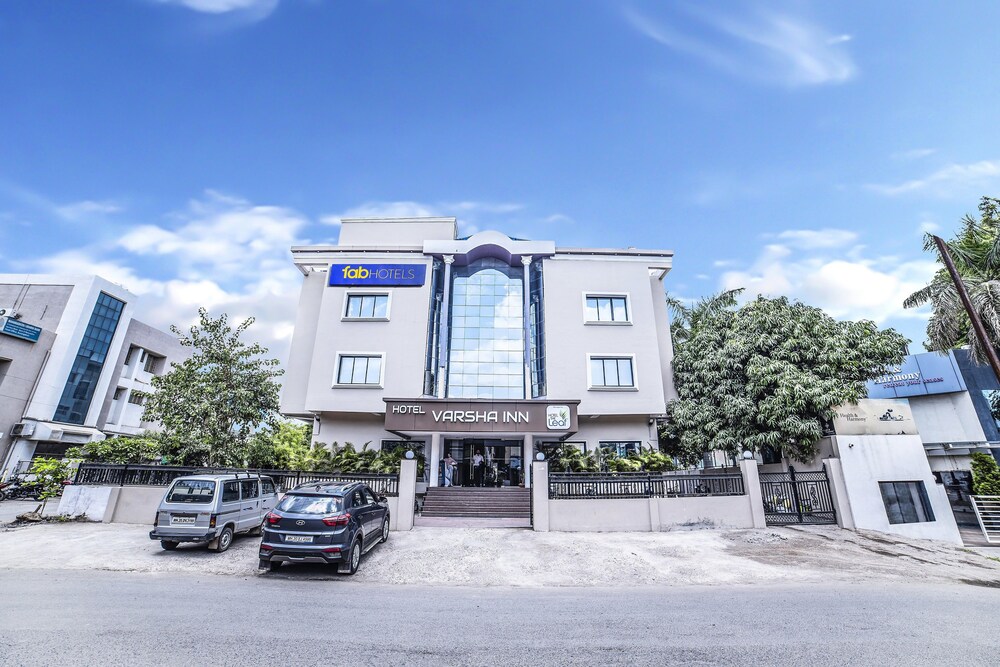 FabHotel The Leaf Aurangabad Airport in Aurangabad, India