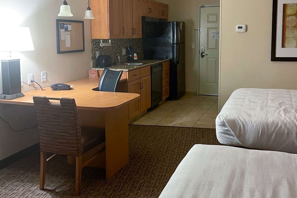 MainStay Suites Sidney Medical Center - photo 16