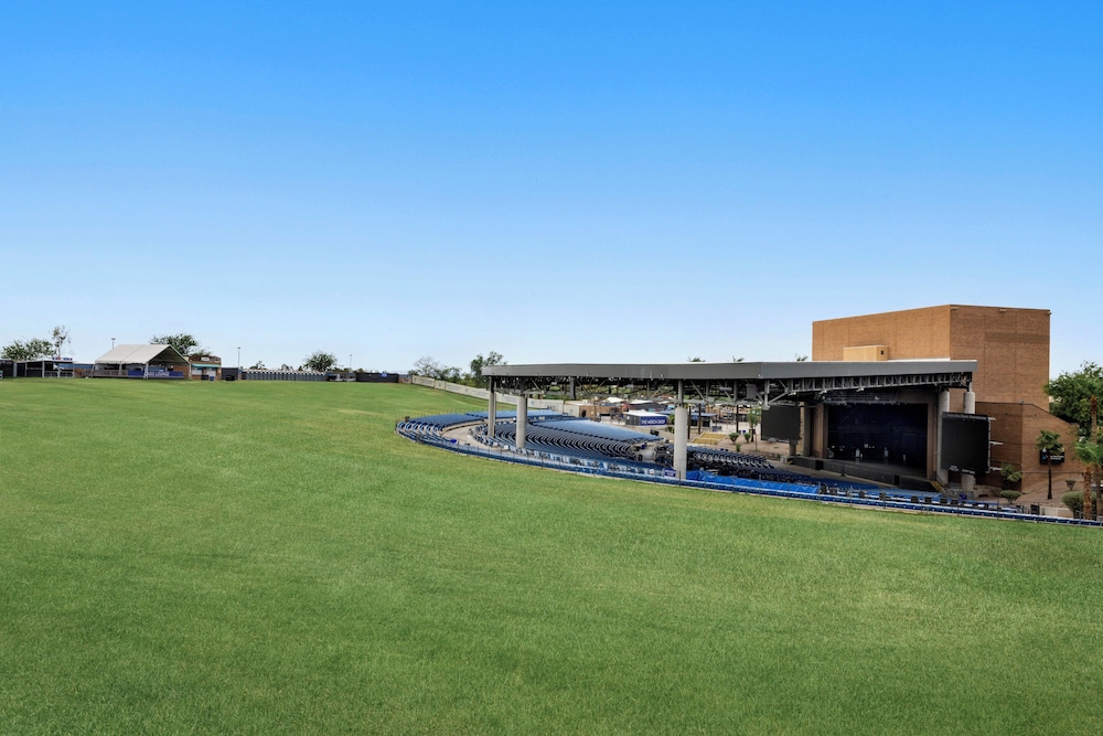 Holiday Inn Express & Suites Phoenix West Tolleson by IHG - photo 86