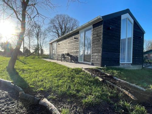 Group accommodation Huize Blokland on nature farm 14p — hotel in Hem