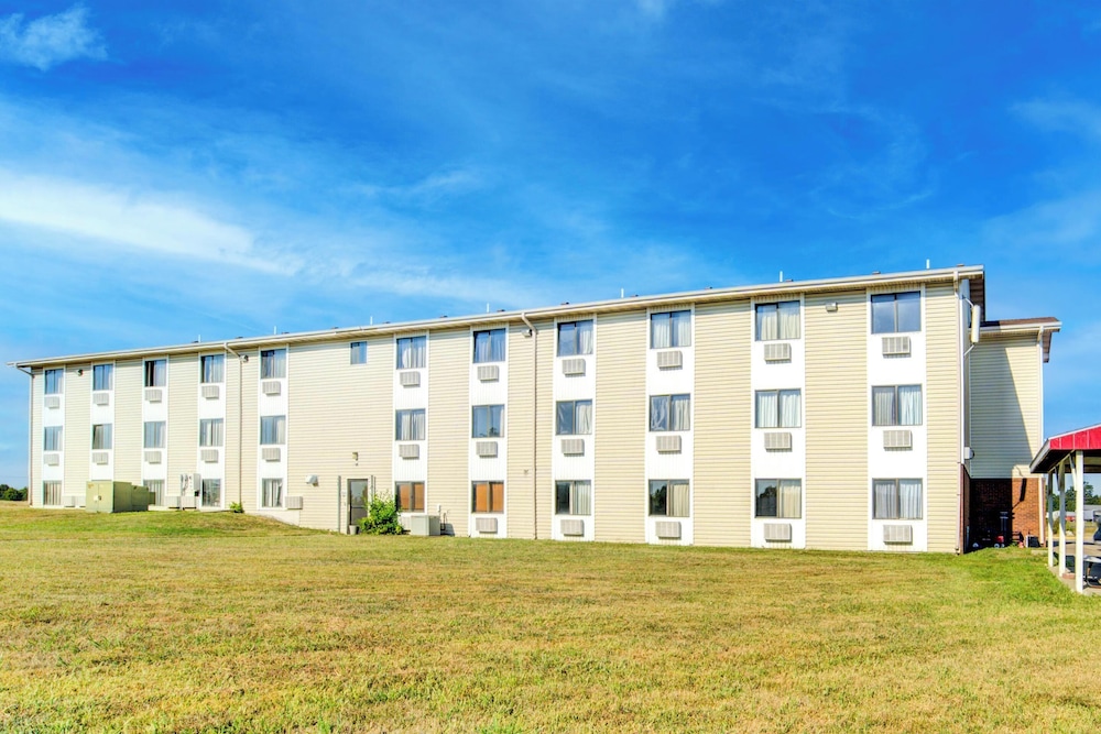Capital O Amerihost Inn and Suites Kingdom City Hwy 54 MO - photo 56