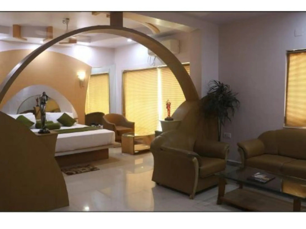 Kaveri International in Porbandar, India