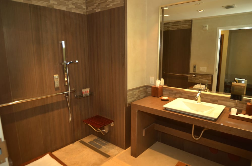Royal Blues Hotel - photo 16