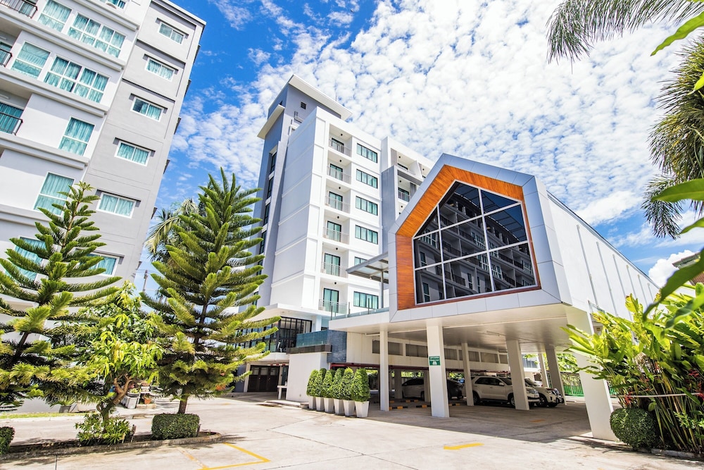 Phavina Hotel & Grand Boutique Rayong in Rayong, Thailand