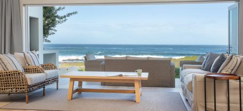 Seapearl Oceanfront Villa and Cottage — 4-Star Luxury Hotel in Hermanus, South Africa