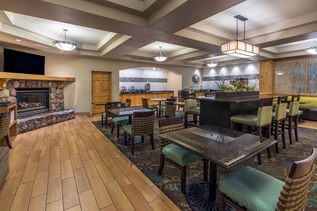 La Quinta Inn & Suites by Wyndham Idaho Falls Ammon - photo 82