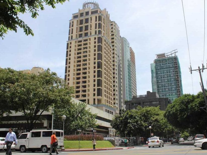 Mosaic Tower - carbon neutral hotel in Manila
