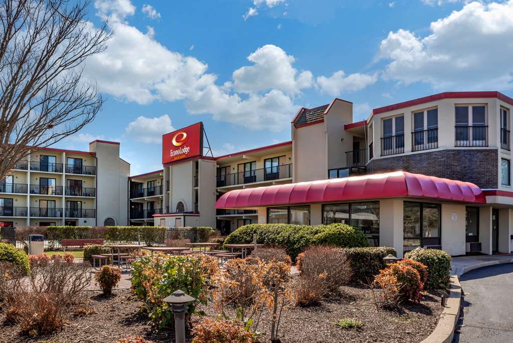 Econo Lodge Inn & Suites Rehoboth Beach — hotel in Rehoboth Beach