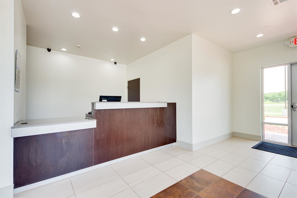 Candlewood Suites Muskogee an IHG Hotel - photo 5