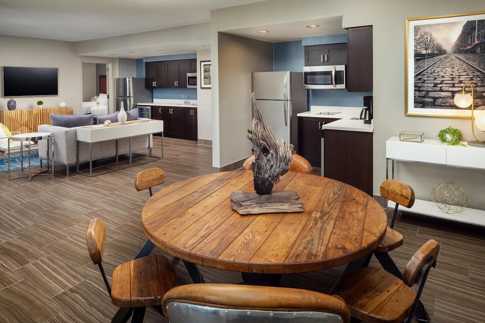 Homewood Suites by Hilton Savannah Historic Dist Riverfront - photo 27