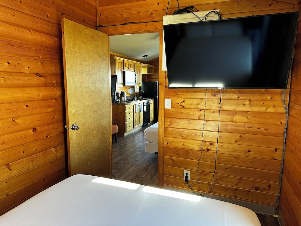Westport Marina Cottages - photo 16