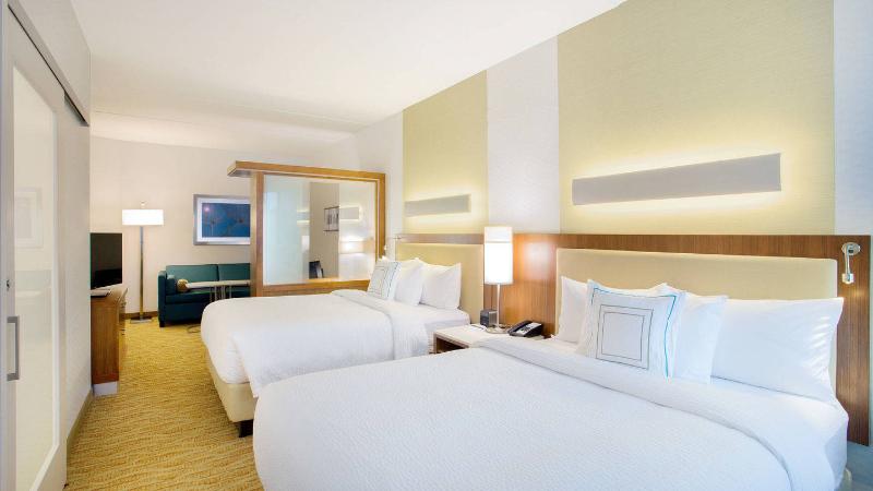 Springhill Suites Mount Laurel - photo 24