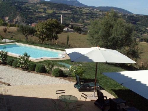 Al Castello — hotel in San Severino Marche