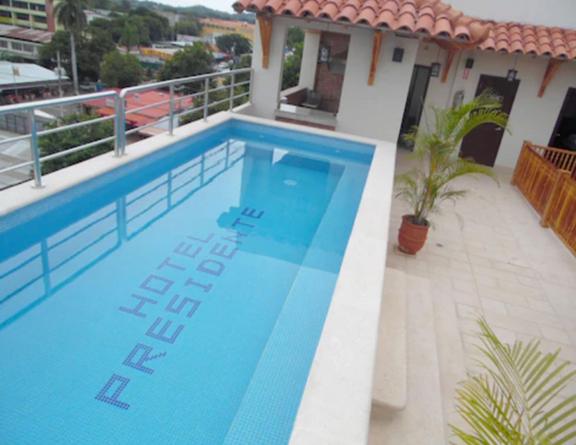 Hotel Presidente — hotel in Las Tablas