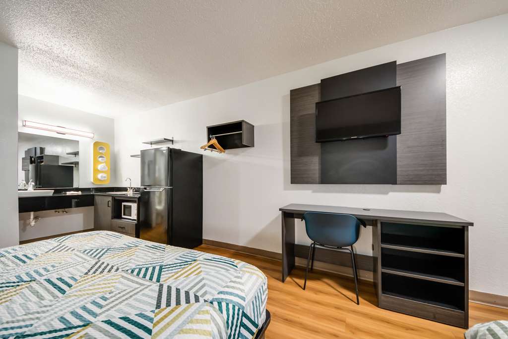 Motel 6 Laredo TX North I 35 - photo 7