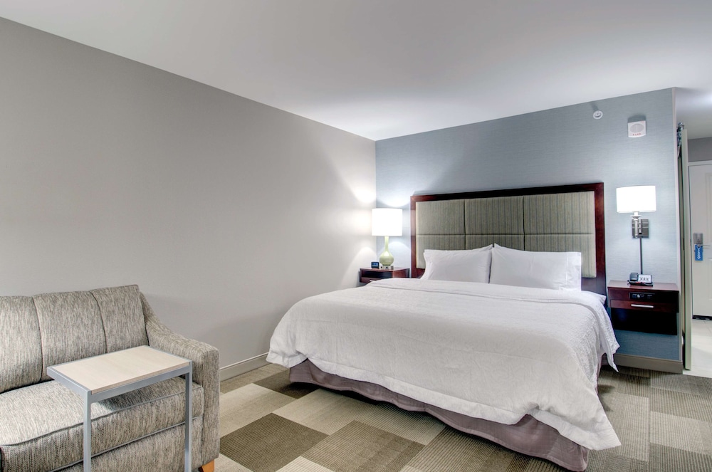 Hampton Inn Boston Westborough - photo 9