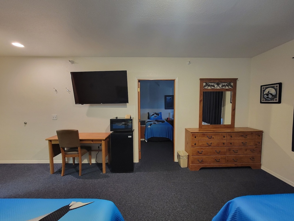 Eagle Bay Inn — Sitka — photo 3