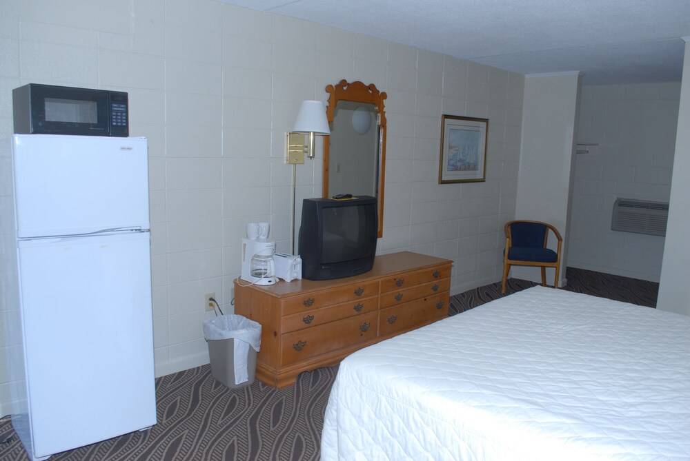 Admiral Motor Inn - photo 17