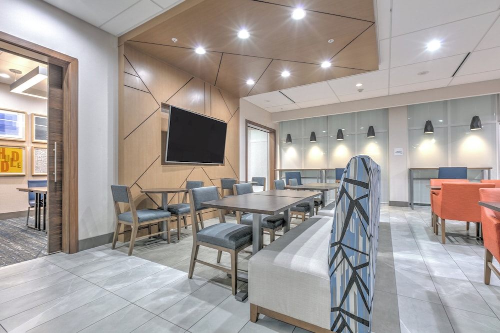 Holiday Inn Express & Suites Dallas Plano North by IHG - photo 33